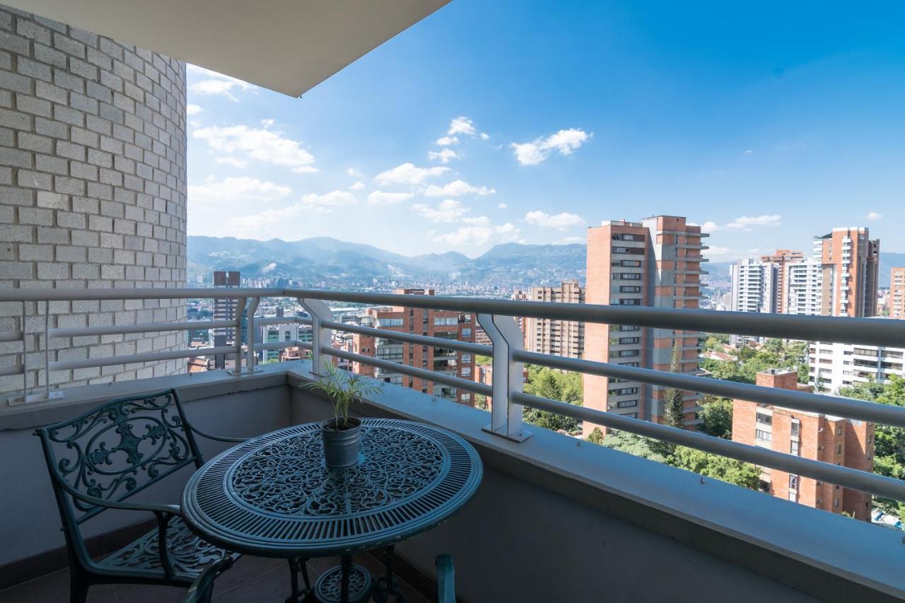 Apartamentos Poblado Alejandria By Housy Host Medellín Eksteriør bilde