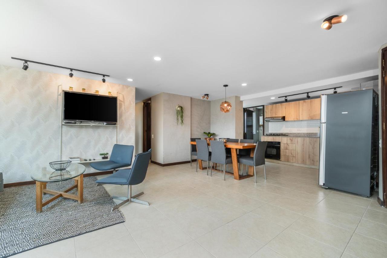 Apartamentos Poblado Alejandria By Housy Host Medellín Eksteriør bilde