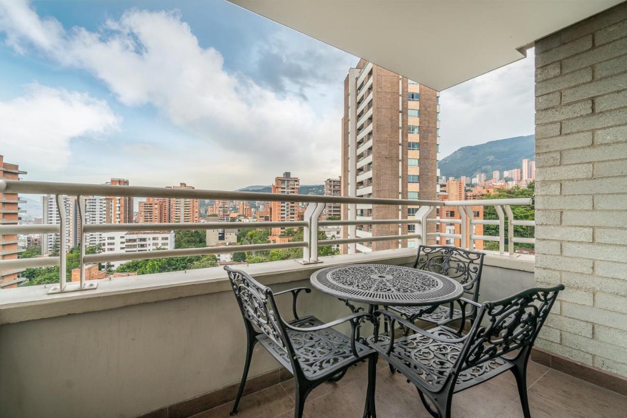Apartamentos Poblado Alejandria By Housy Host Medellín Eksteriør bilde