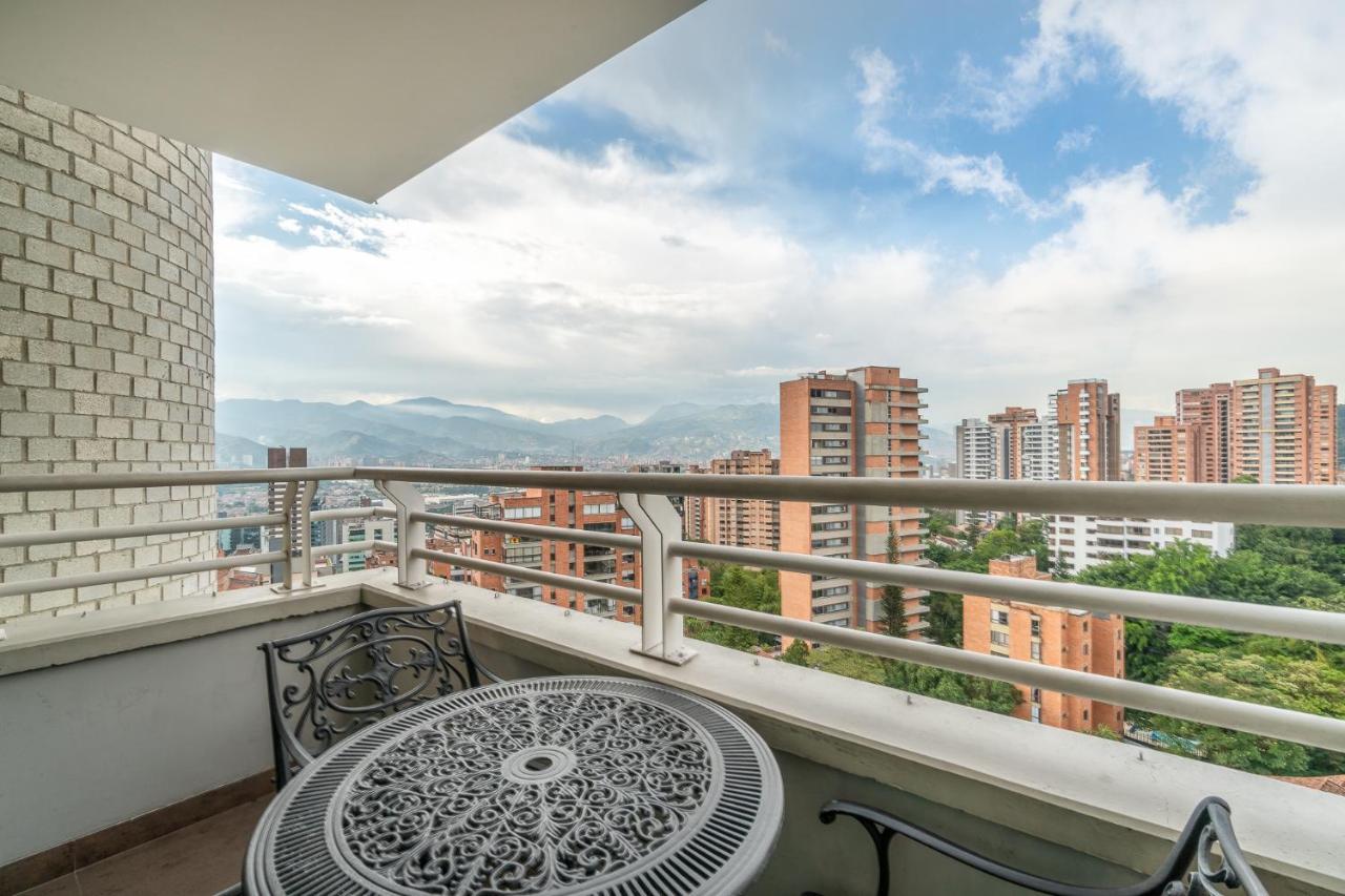 Apartamentos Poblado Alejandria By Housy Host Medellín Eksteriør bilde