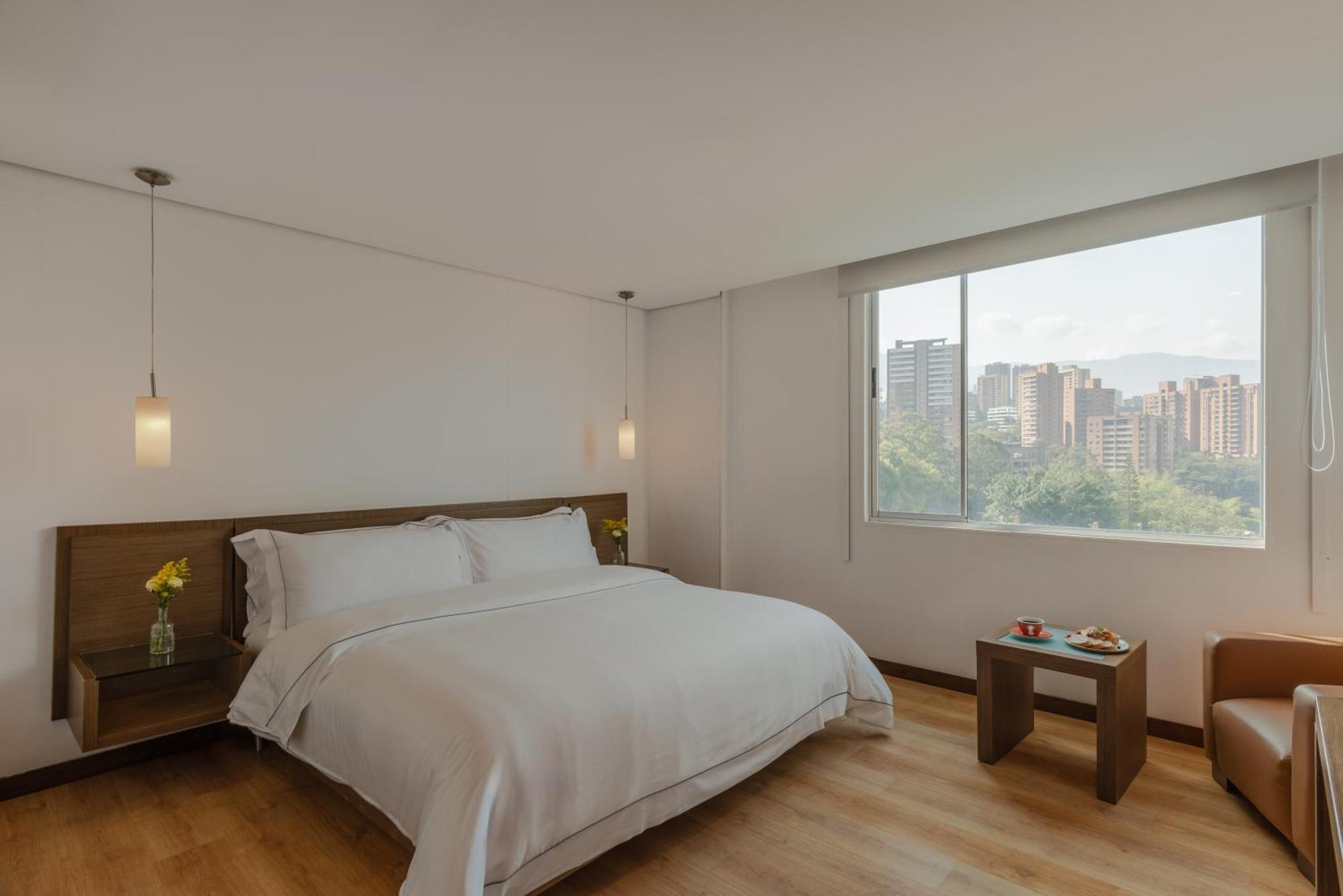 Apartamentos Poblado Alejandria By Housy Host Medellín Eksteriør bilde