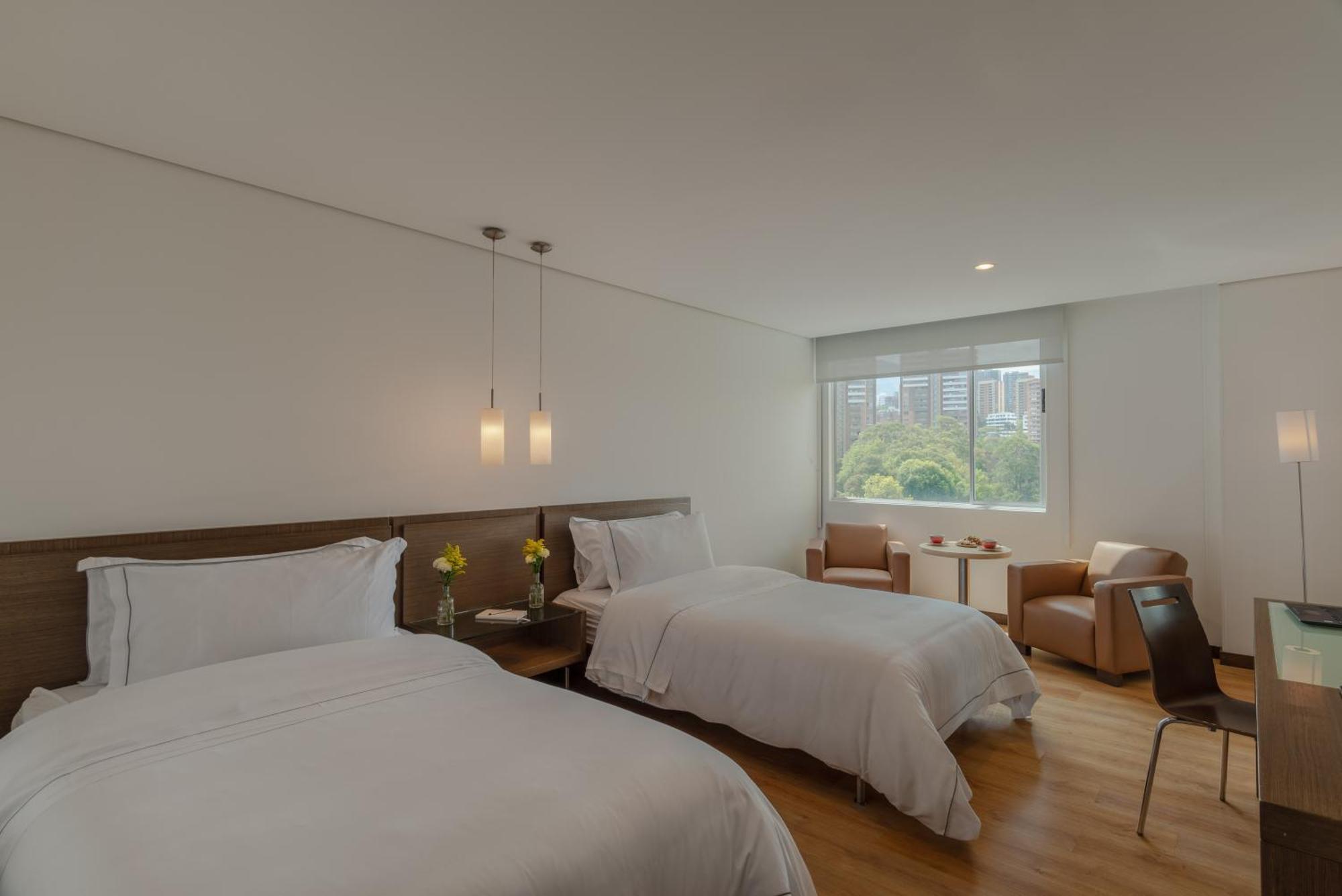 Apartamentos Poblado Alejandria By Housy Host Medellín Eksteriør bilde